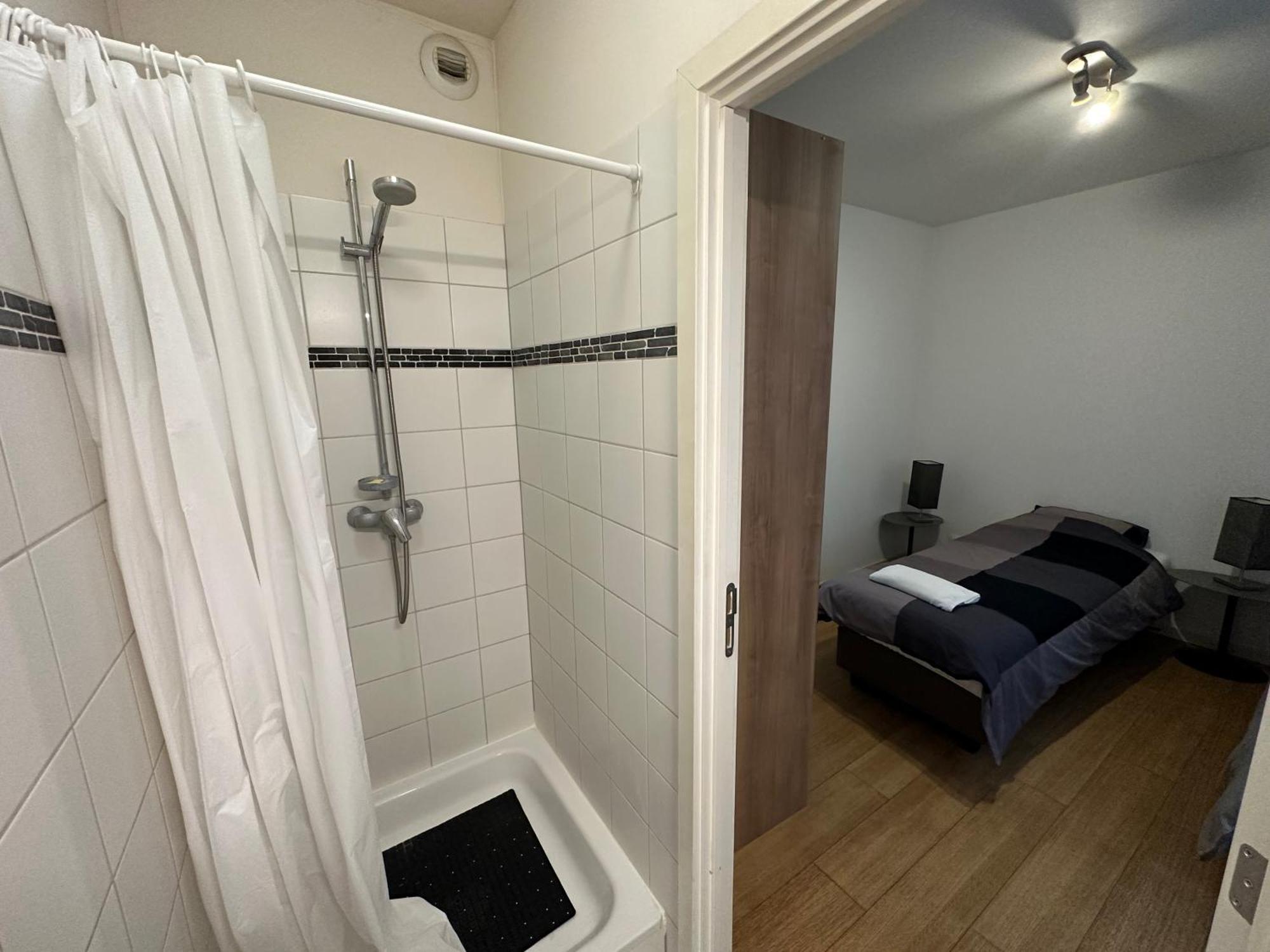3 Bedroom Apartment In City Center With Balcony View Брюксел Екстериор снимка